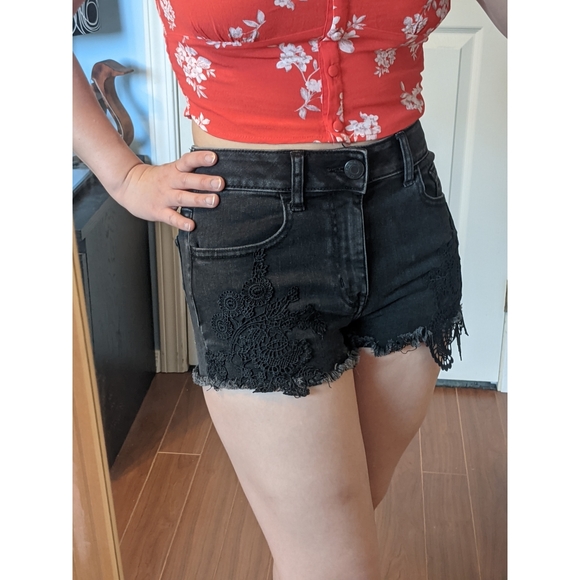 3/$20! AE Super Super Stretch Denim Lace Shorts - Picture 12 of 14